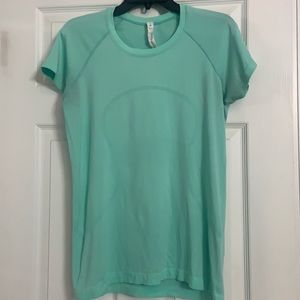 Lululemon shirt